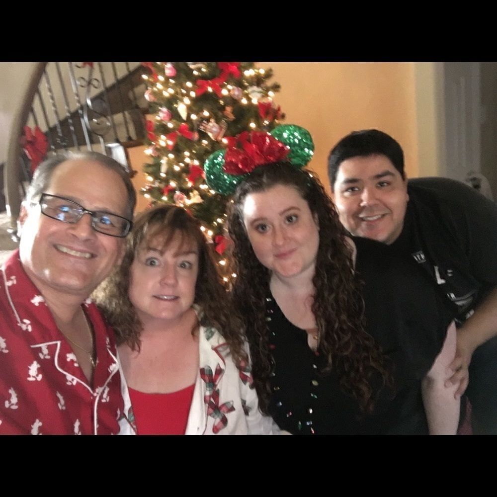 Loves sharing - Picture 3 of 16